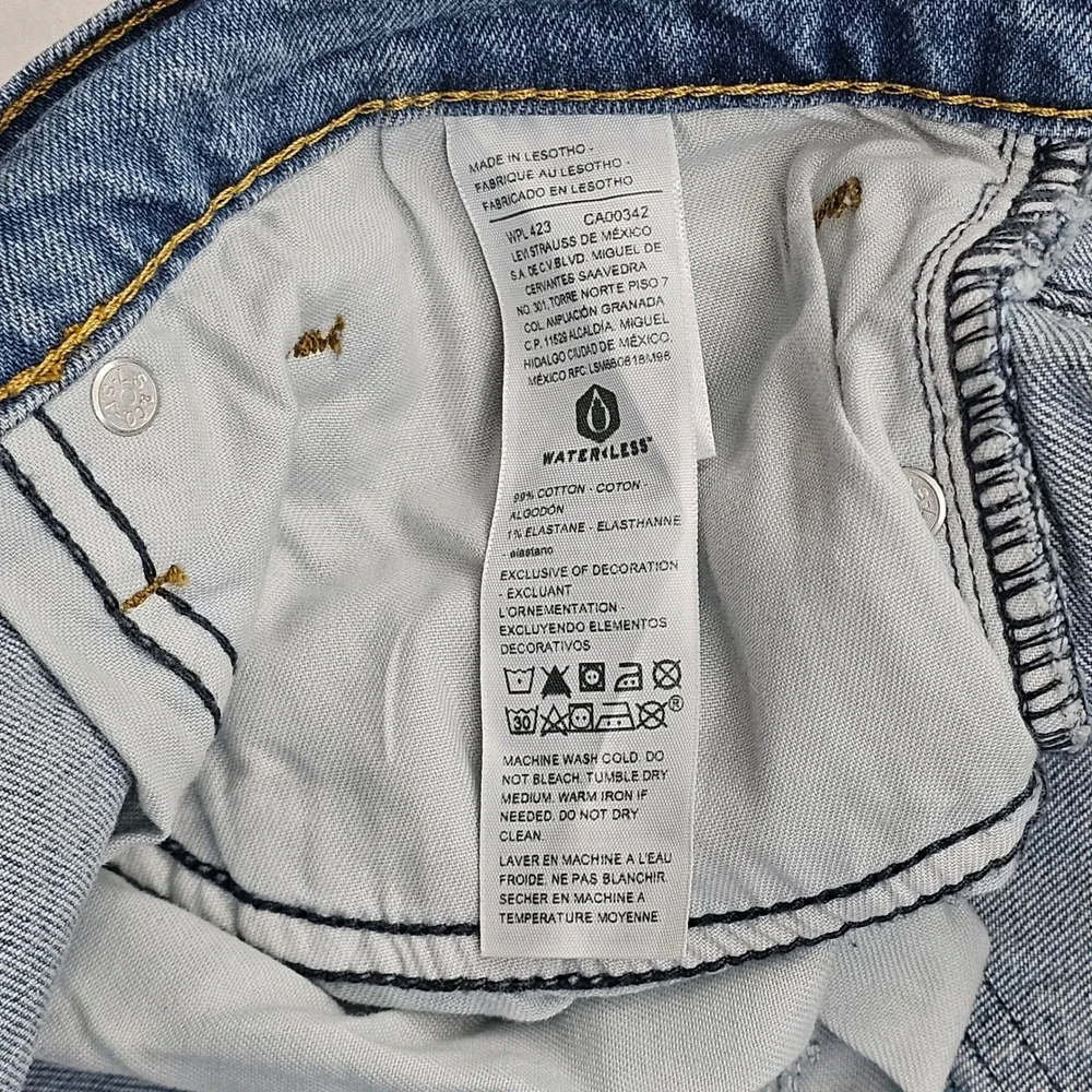Signature Levi Strauss Mens 48x31‎ Blue Light Wash Loose Fit Jeans Denim New